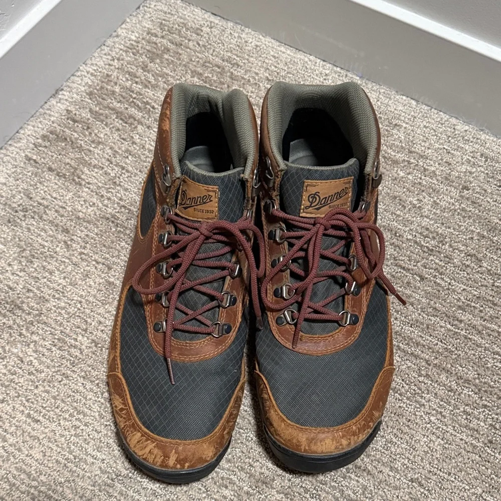 Danner Men's Black and Brown Outdoor Boots - Picture 11 of 11